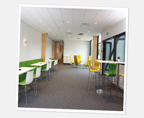 Uusi logistiikkakeskus ja laajennusosa