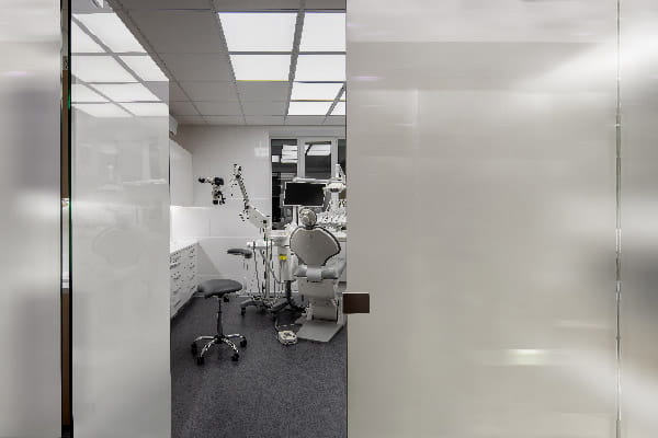 Älykalvo hammaslääkärissä OFF