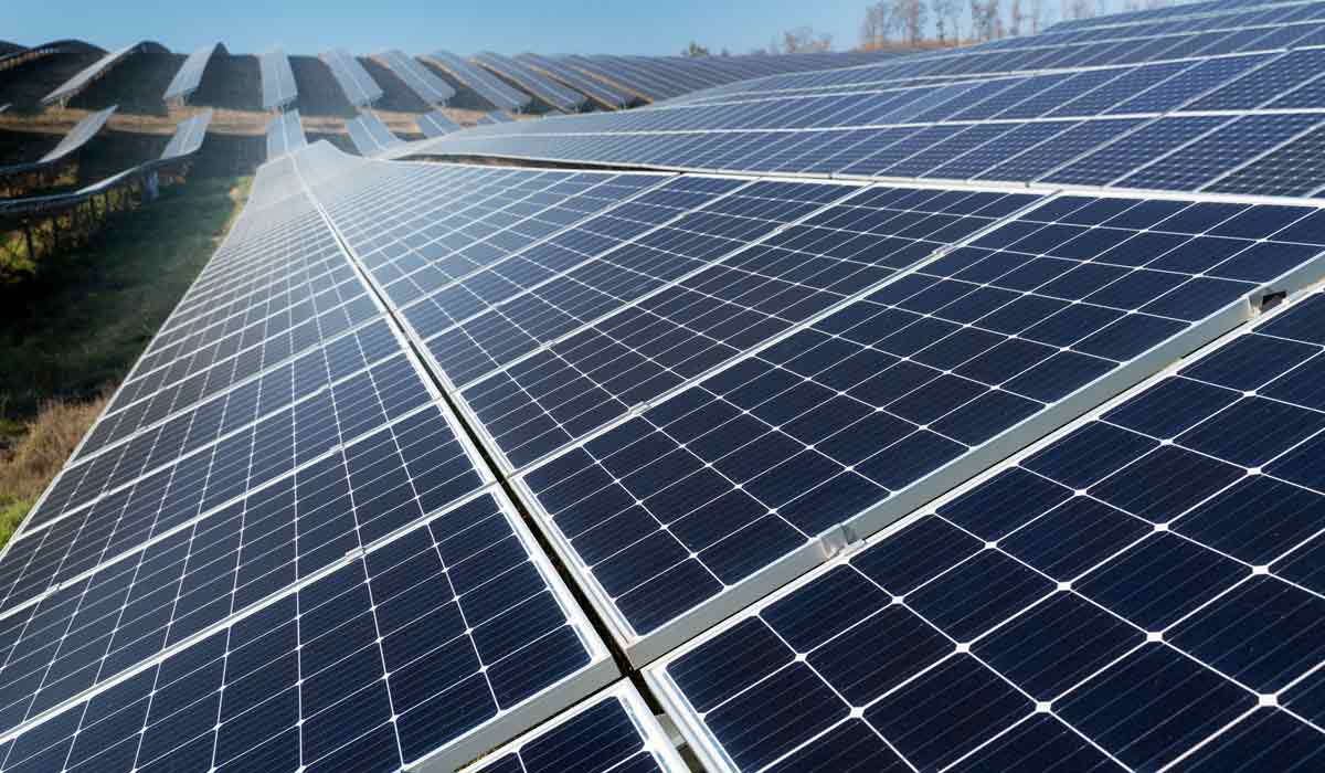 Aurinkopaneelit vetytaloudessa