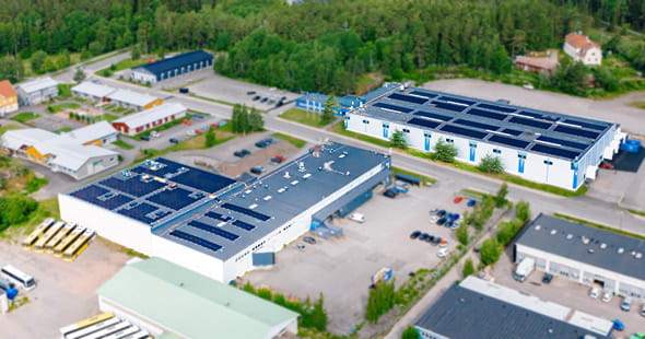 OEM Turun kiinteistön ilmakuva aurinkopaneeleista