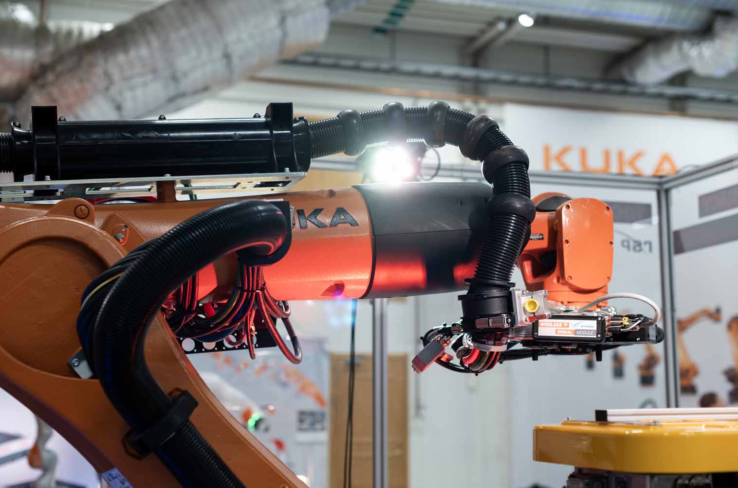 KUKA cobot TechCenter