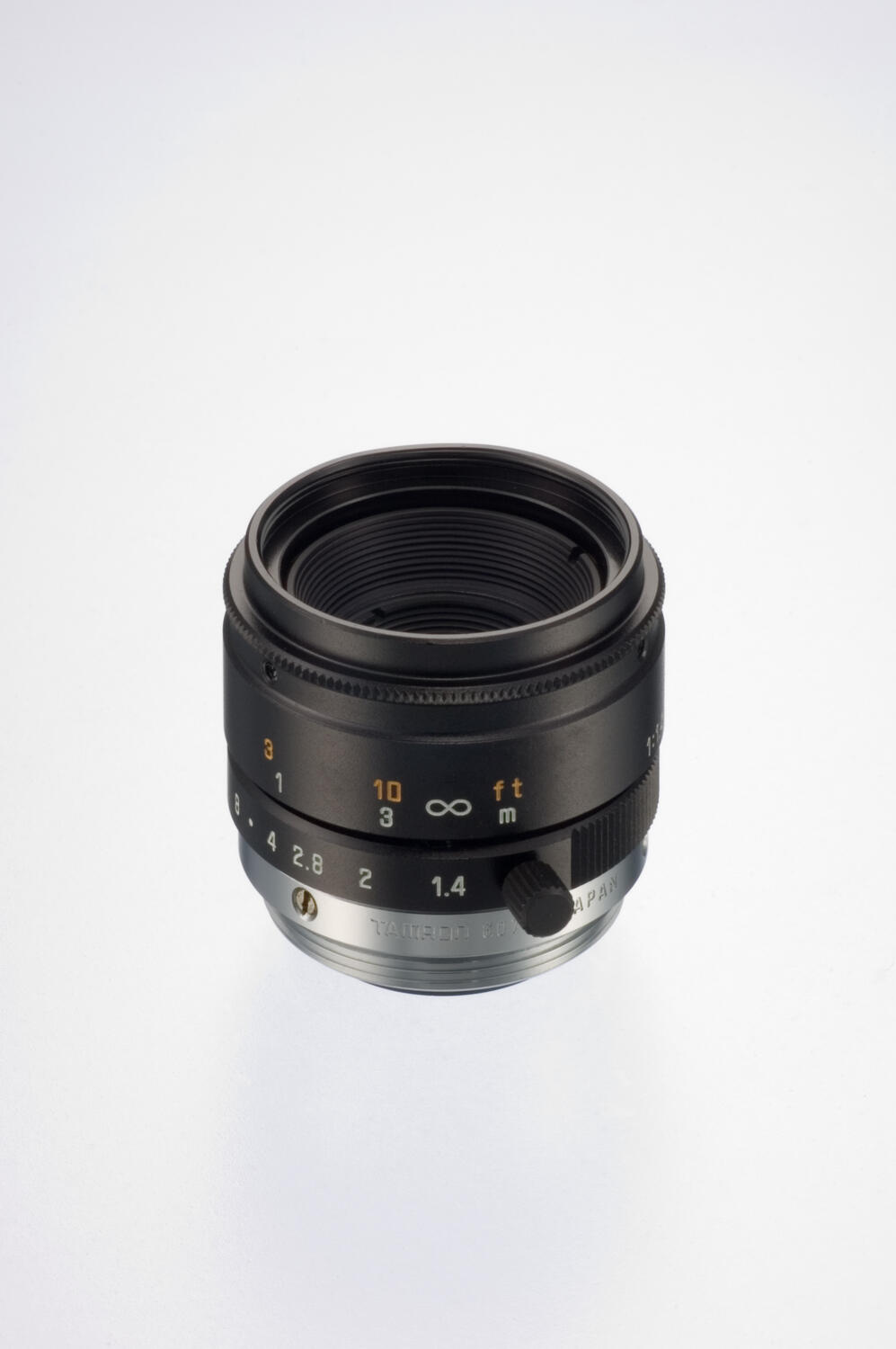 Optiikka C 16 mm Tamron