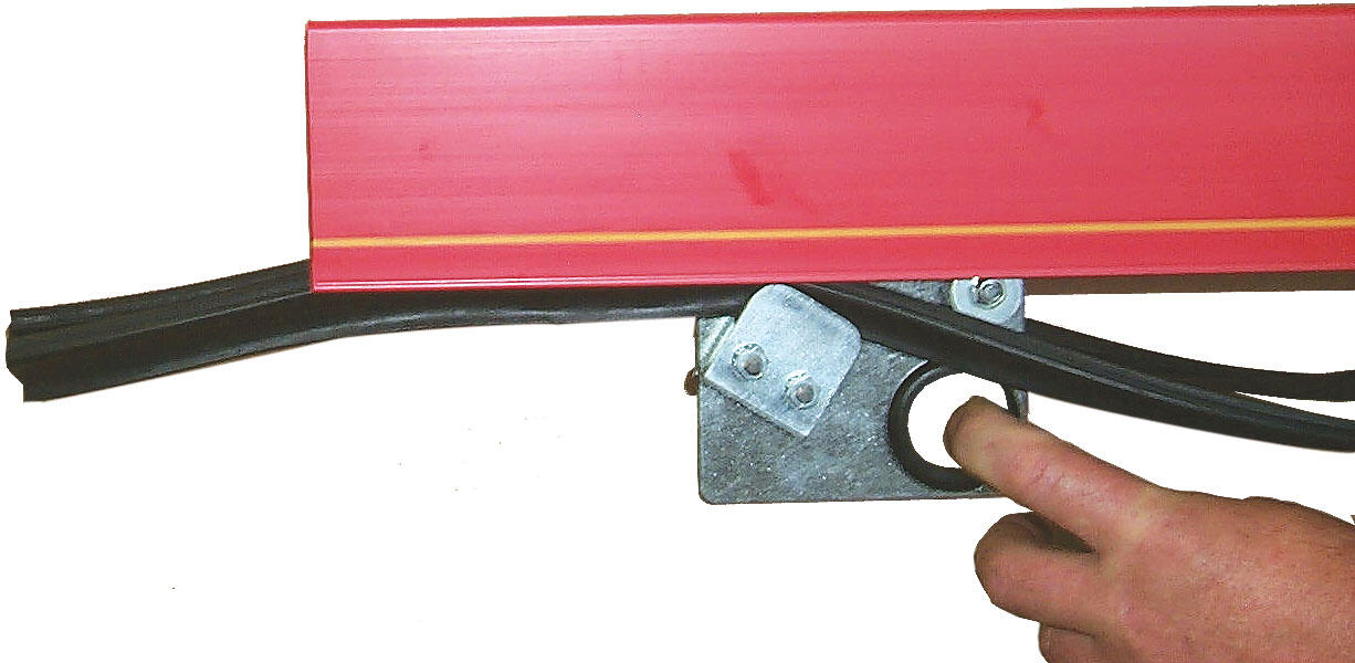 Pölysuojan asennustyökalu