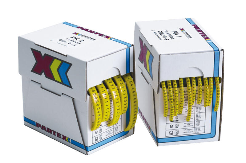 Pahvinen säilytyslaatikko PA02-merkeillä